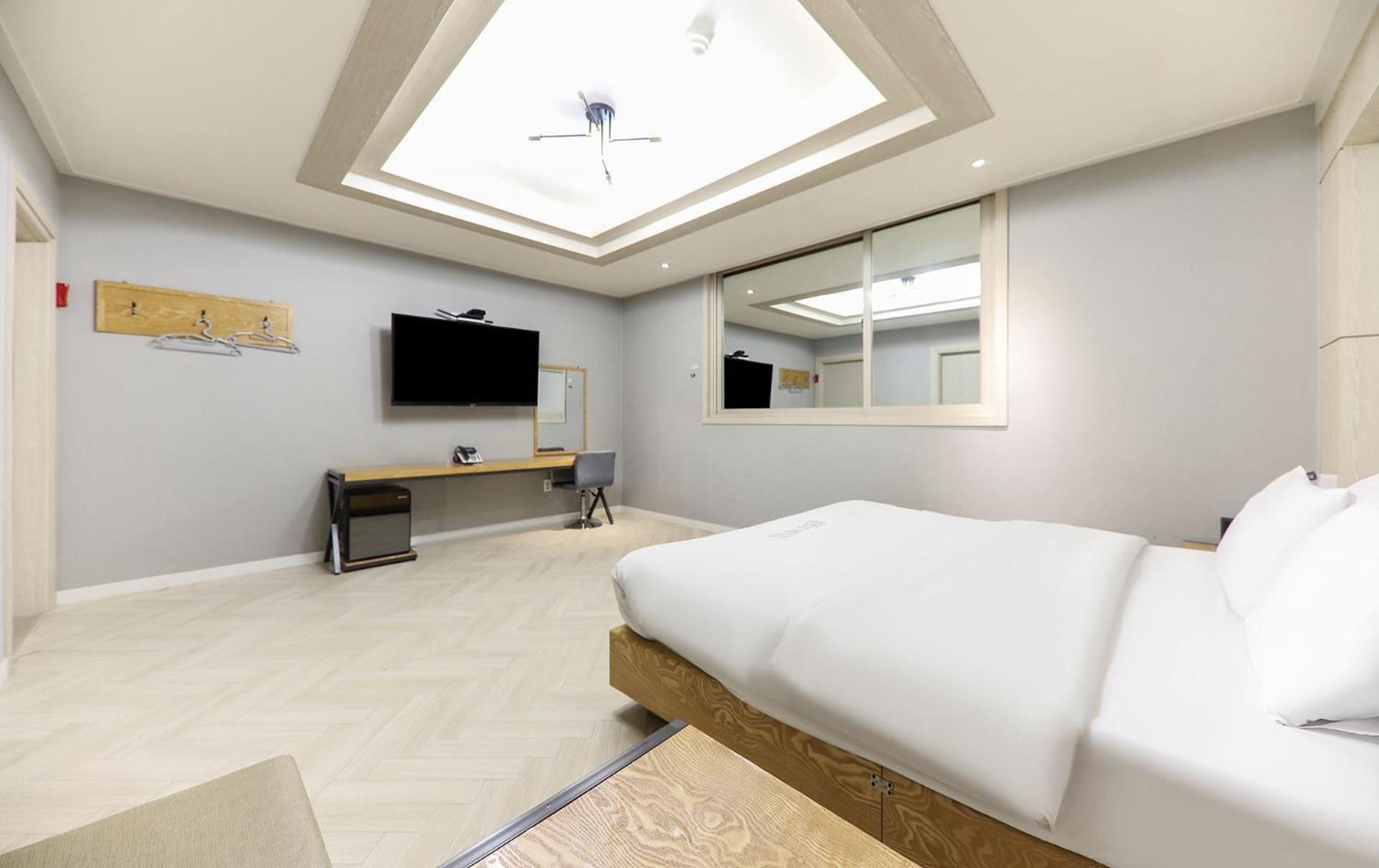 Eco Hotel Mokpo Esterno foto