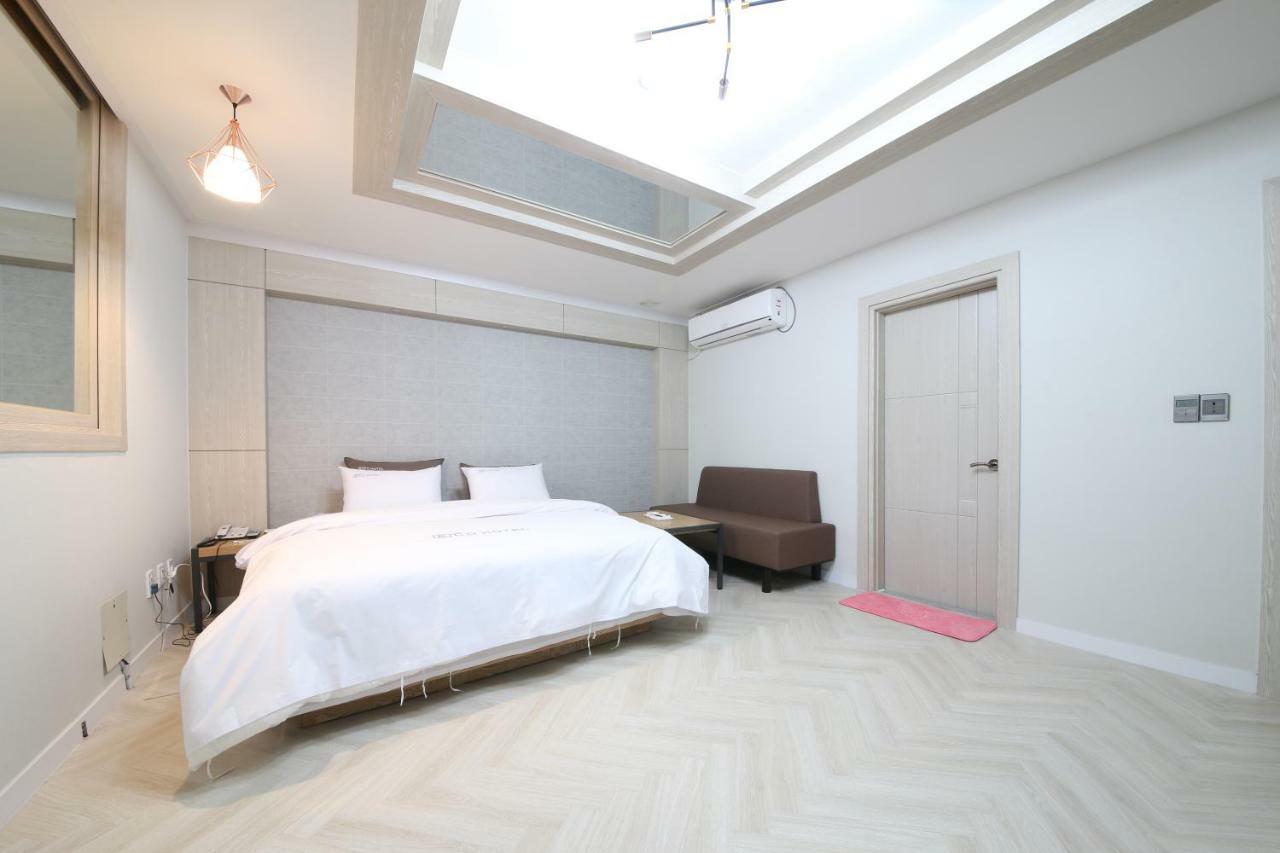 Eco Hotel Mokpo Esterno foto