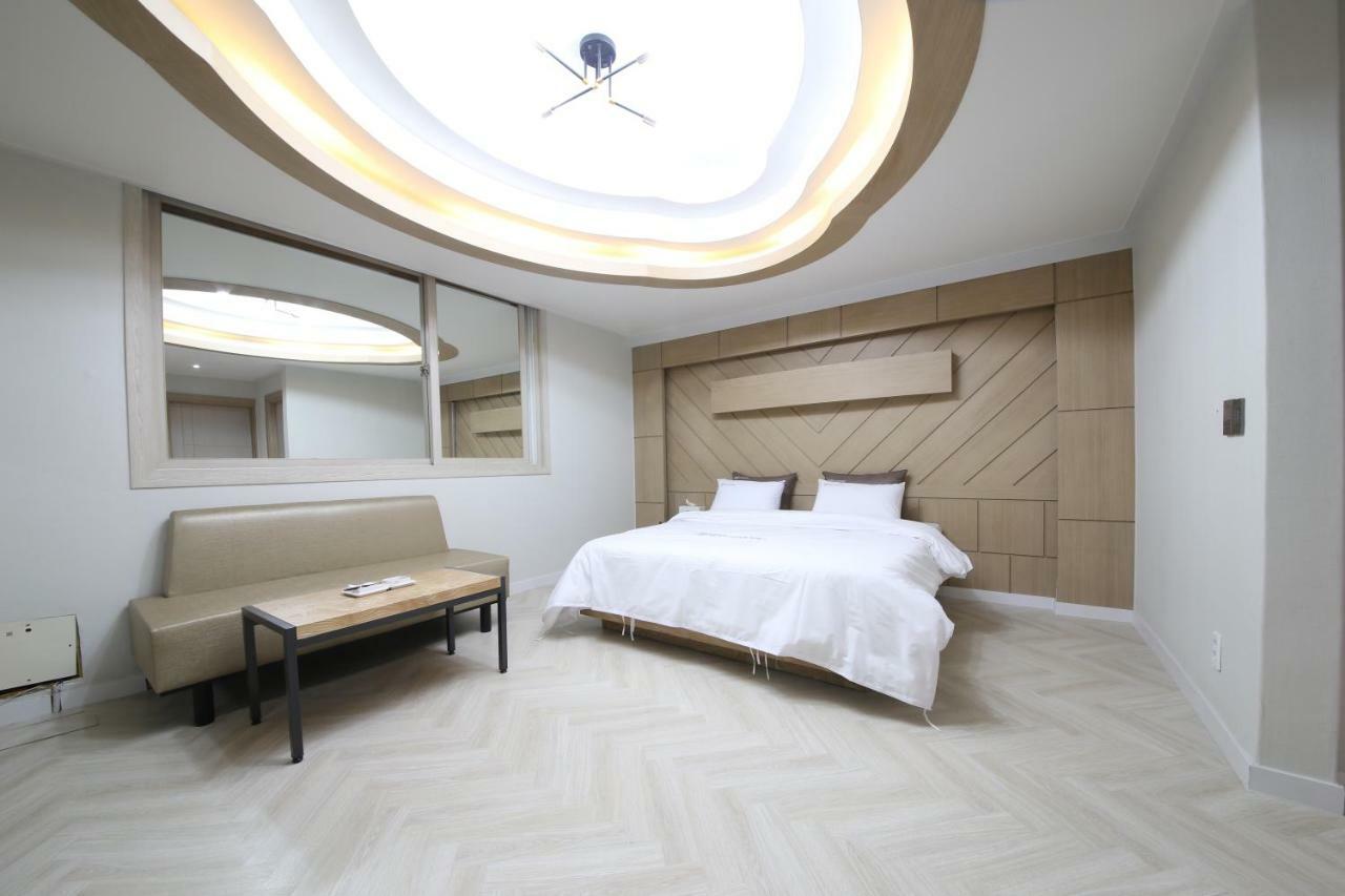 Eco Hotel Mokpo Esterno foto