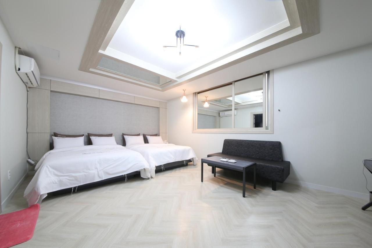 Eco Hotel Mokpo Esterno foto